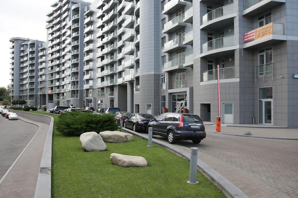 Apartments Raisy Okipnoi Киев Экстерьер фото